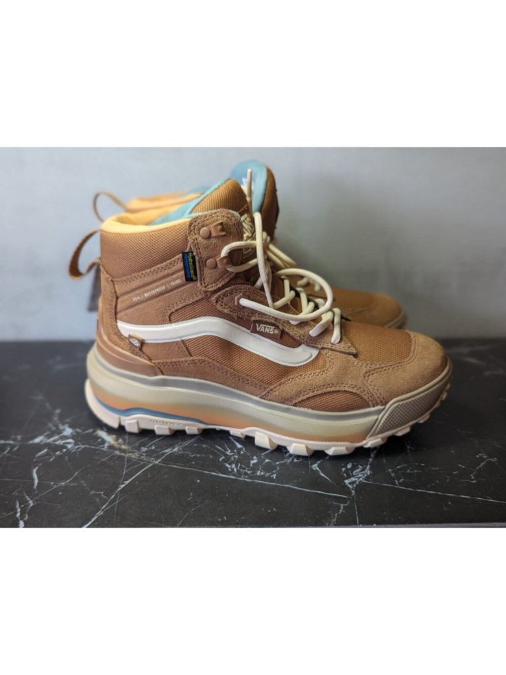 NWT VANS ULTRARANGE EXO HI MTE Pumpkin Spice Womens 8 Outdoor Waterproof - Picture 2 of 5
